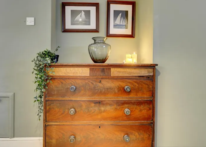 Apartment Stylish 2 Bedroom Maisonette With Parking Harrogate